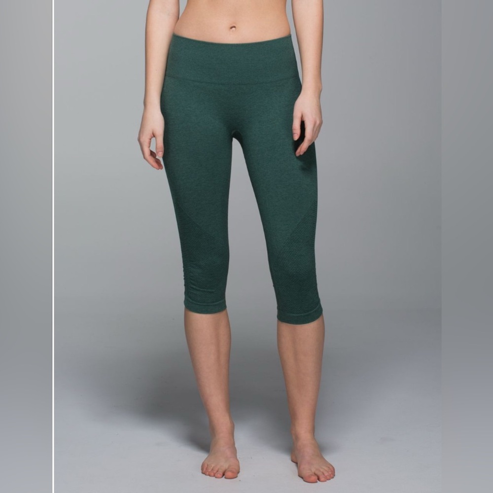 Lululemon In the Flow Cropped Leggings